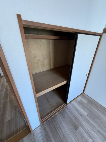 【収納】 | ハイツアザレア | 大切な衣類もしっかり収納