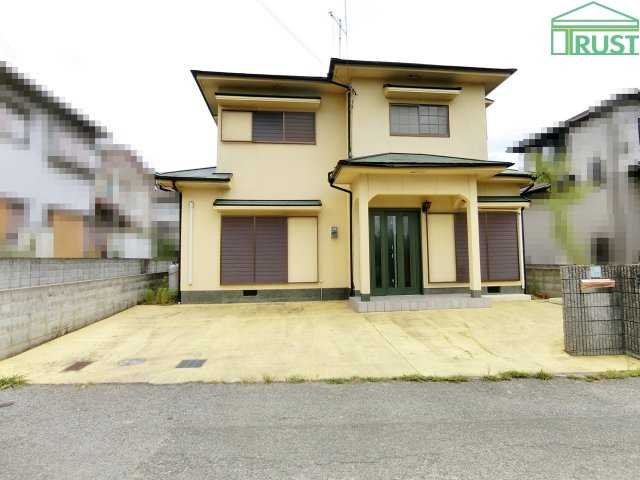 魚住町金ケ崎　中古戸建の外観