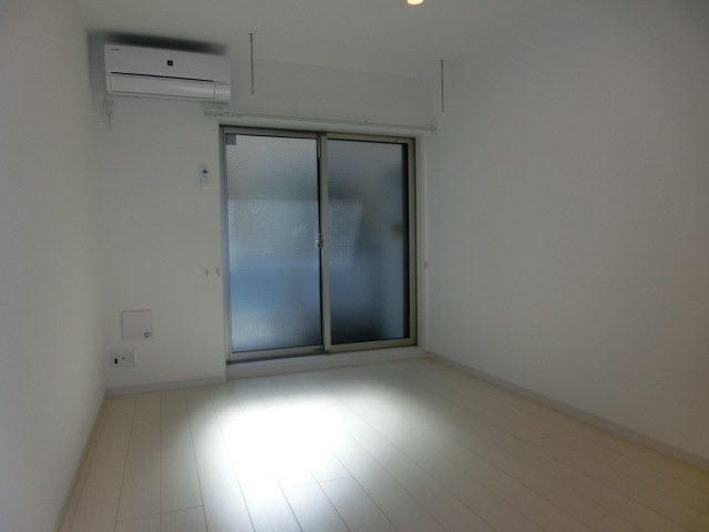 リブリ・グラーデ塚本の洋室