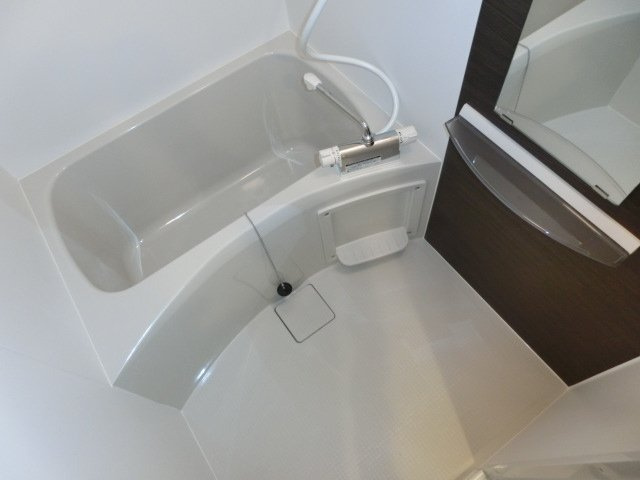 リブリ・グラーデ塚本の浴室