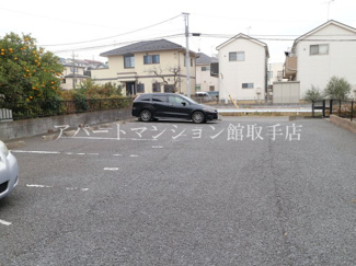 【駐車場】