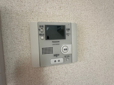 【セキュリティ】 | サニープレイス | 防犯対策に有効なカメラ付きインターホン！突然の来客にもバッチリ対応できちゃいます☆