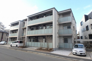 【駐車場】 | 敷地内駐車場有
