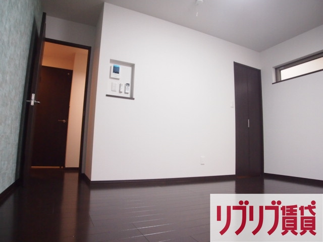 ティアラ本千葉の居間・リビング