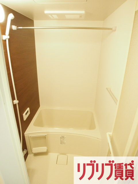 ティアラ本千葉の浴室