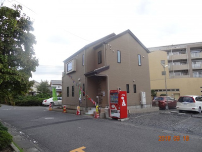 【前面道路含む現地写真】 | さいたま市緑区東浦和2丁目　駅徒歩9分南東角地の新築分譲住宅全1棟 | 前面道路含む現地写真です