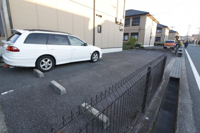 【駐車場】 | グローリータウンＢ | カースペースがあります