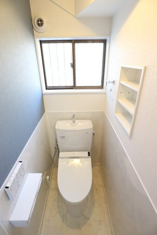 萩山町１丁目貸家のトイレ|１Ｆトイレ　新品入替
