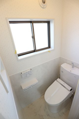 萩山町１丁目貸家のトイレ|２Ｆトイレ　新品入替