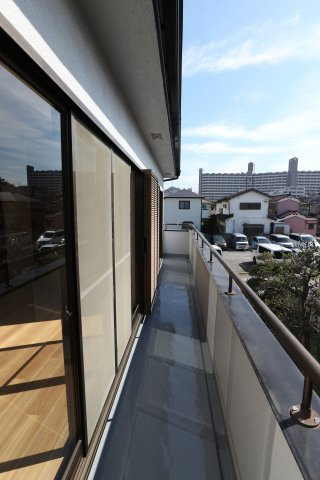 萩山町１丁目貸家のバルコニー