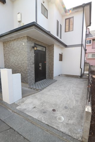 萩山町１丁目貸家の駐車場