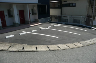 【駐車場】