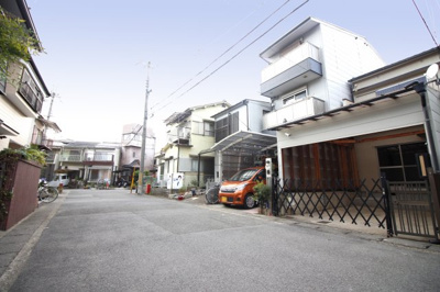 【前面道路含む現地写真】 | 伏見区羽束師古川町　中古戸建