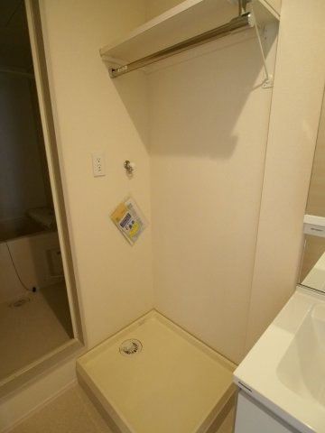 【設備】 | STRINGS神山町 | 室内洗濯機置場完備