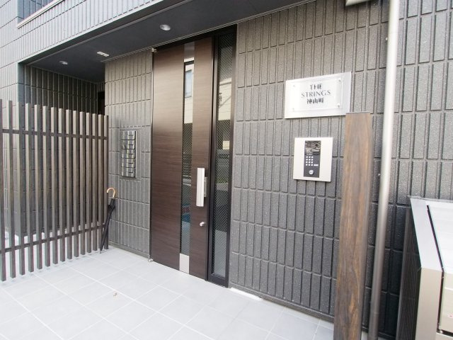 【エントランス】 | STRINGS神山町 | オートロック完備でセキュリティ面も安心！
