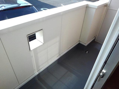 【バルコニー】 | クレメントＡ | バルコニーからの眺めを楽しみながら食事をしませんか