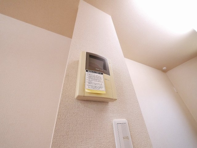 フリージア大安寺のセキュリティ|お顔が見えるモニター付きインターホンで安心。