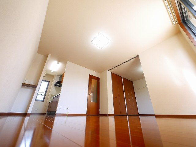 フリージア大安寺の居間・リビング|ゆったり過ごせる居間です