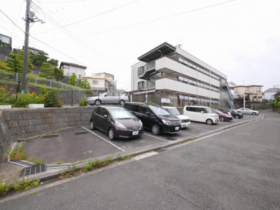 【駐車場】 | メゾン白百合