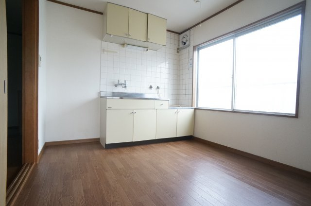 村上マンションの居間・リビング