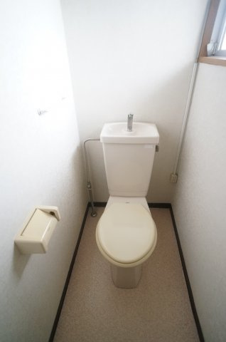 村上マンションのトイレ