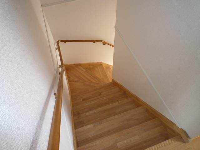 フェリーチェルーナのその他|階段