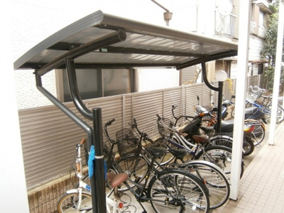 【その他共用部分】 | 高砂 | 屋根付き駐輪場が使えます。