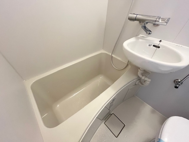 スコルピオ清和の浴室