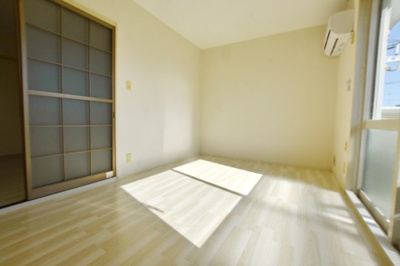 【洋室】 | マルベリーＥ