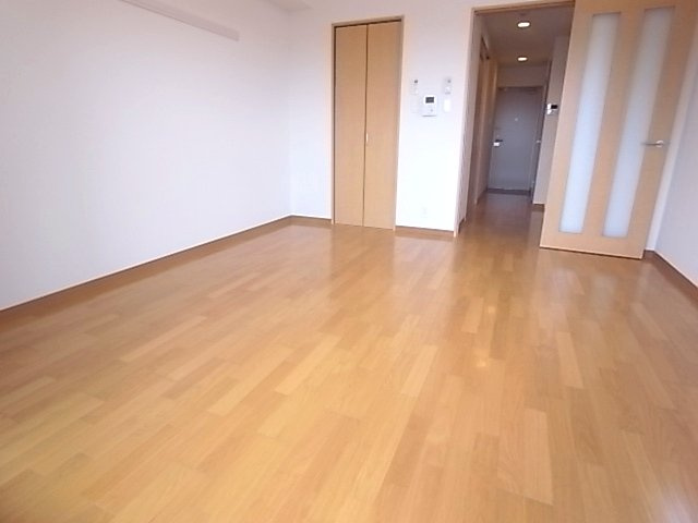 グラン・プリエールの居間・リビング