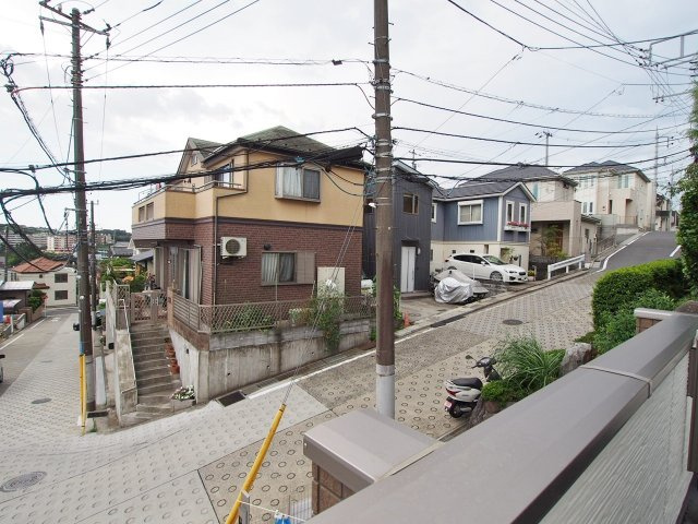 保土ヶ谷区初音ケ丘全３棟 新築戸建の展望|第一種低層住居専用地域で住環境良好です。