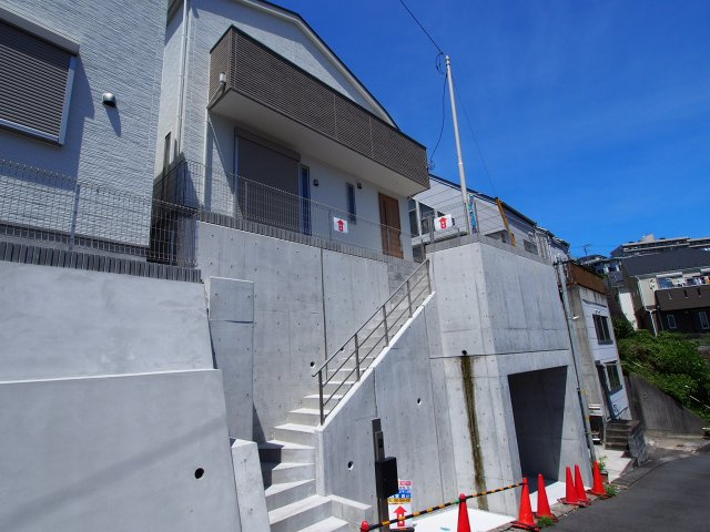 保土ヶ谷区初音ケ丘全３棟 新築戸建【成約】の外観|横浜市保土ケ谷区初音ケ丘の全3棟の新築分譲住宅です。