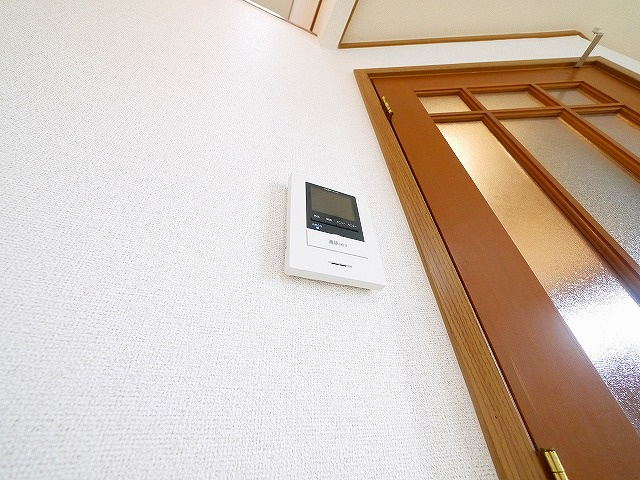 グリーンコーポＵの設備|モニター付きインターホンです