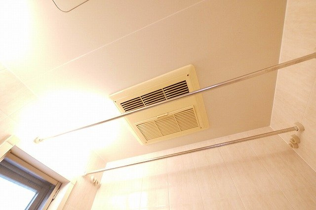 セレナハイム新大宮セントラルステージの設備|浴室乾燥機です