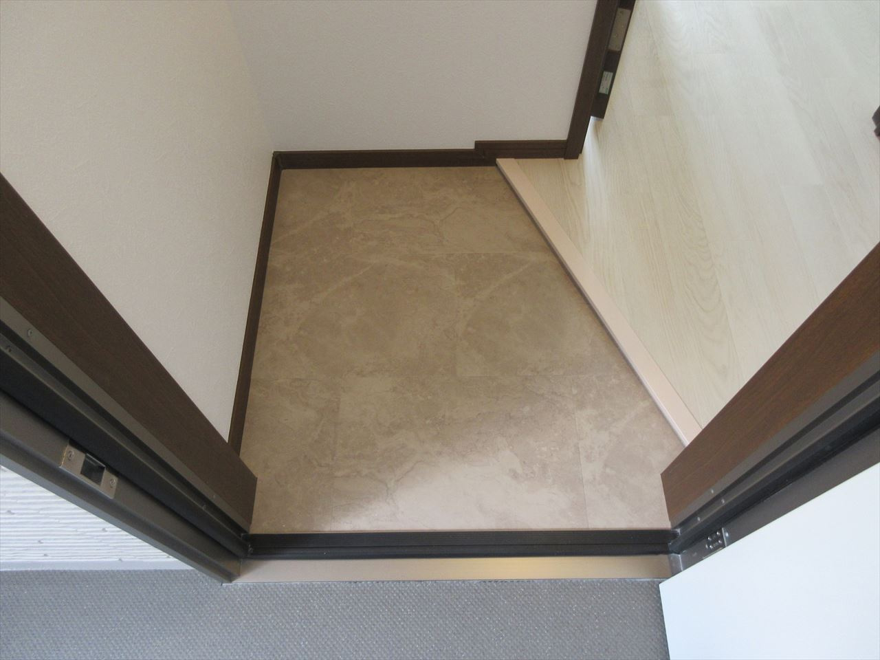 ヴィラ・フェリシアス大曽根|名古屋市の賃貸ならMy賃貸の玄関|ヴィラ・フェリシアス大曽根