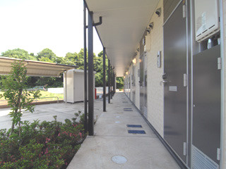 【エントランス】 | リビングメイト学園前