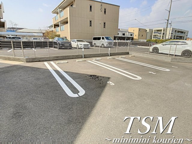 プランドールの駐車場|敷地内駐車場