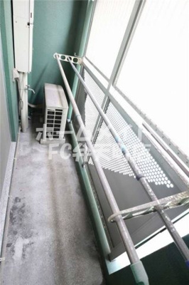 【バルコニー】 | メゾンヒデックス | お洗濯にも便利なバルコニー付き