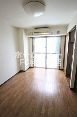 【居間・リビング】 | メゾンヒデックス | 居間です