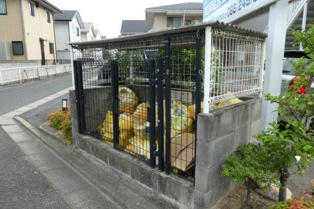 岡山市南区箕島のアパートのその他共用部分|敷地内ゴミＳＴ