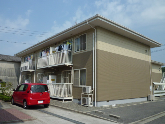 岡山市南区箕島のアパートの外観