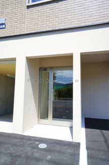 【エントランス】 | レグジー明日風