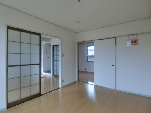 ヴィレッジ生田の洋室|イメージ201号室の写真