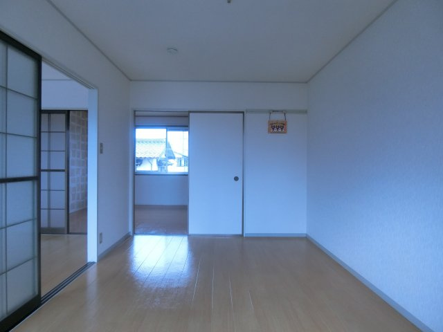 ヴィレッジ生田の洋室|イメージ201号室の写真
