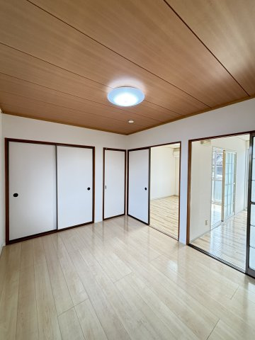 ヴィレッジ生田の洋室|イメージ201号室の写真