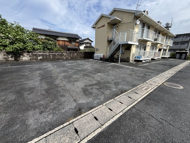 ヴィレッジ生田の玄関|イメージ201号室の写真