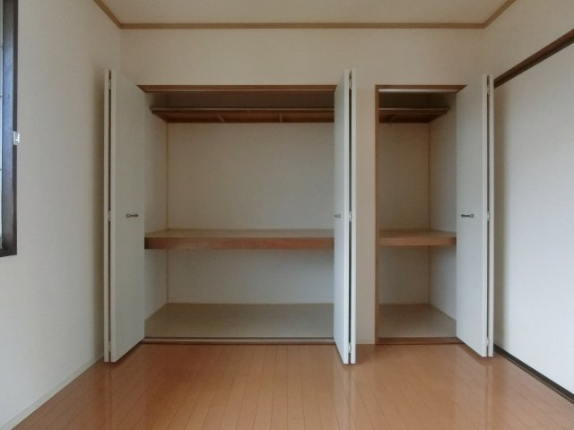 ヴィレッジ生田の収納|イメージ201号室の写真