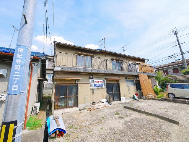 鈴木連棟の外観|キレイな外観です。