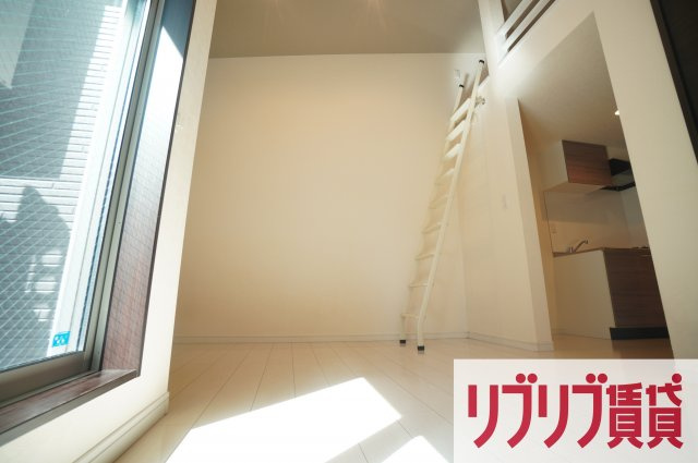 LAUREL INICIO(ローレルイニシオ)の居間・リビング