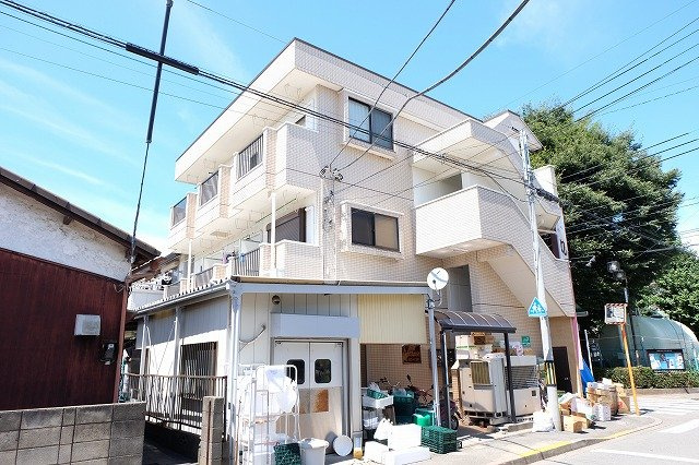 船木マンションの外観